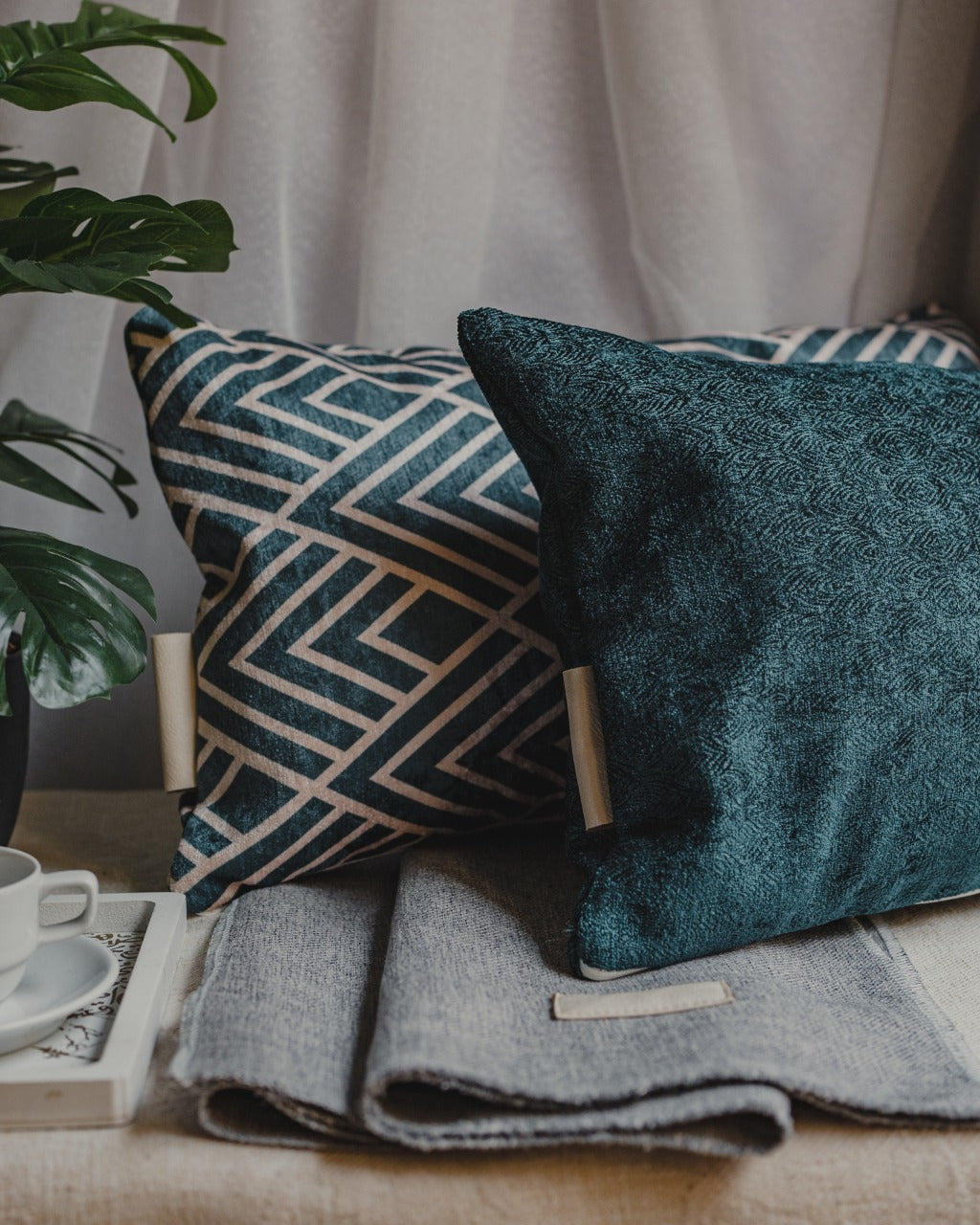Green Pattern Velvet Mix - 2 Pieces