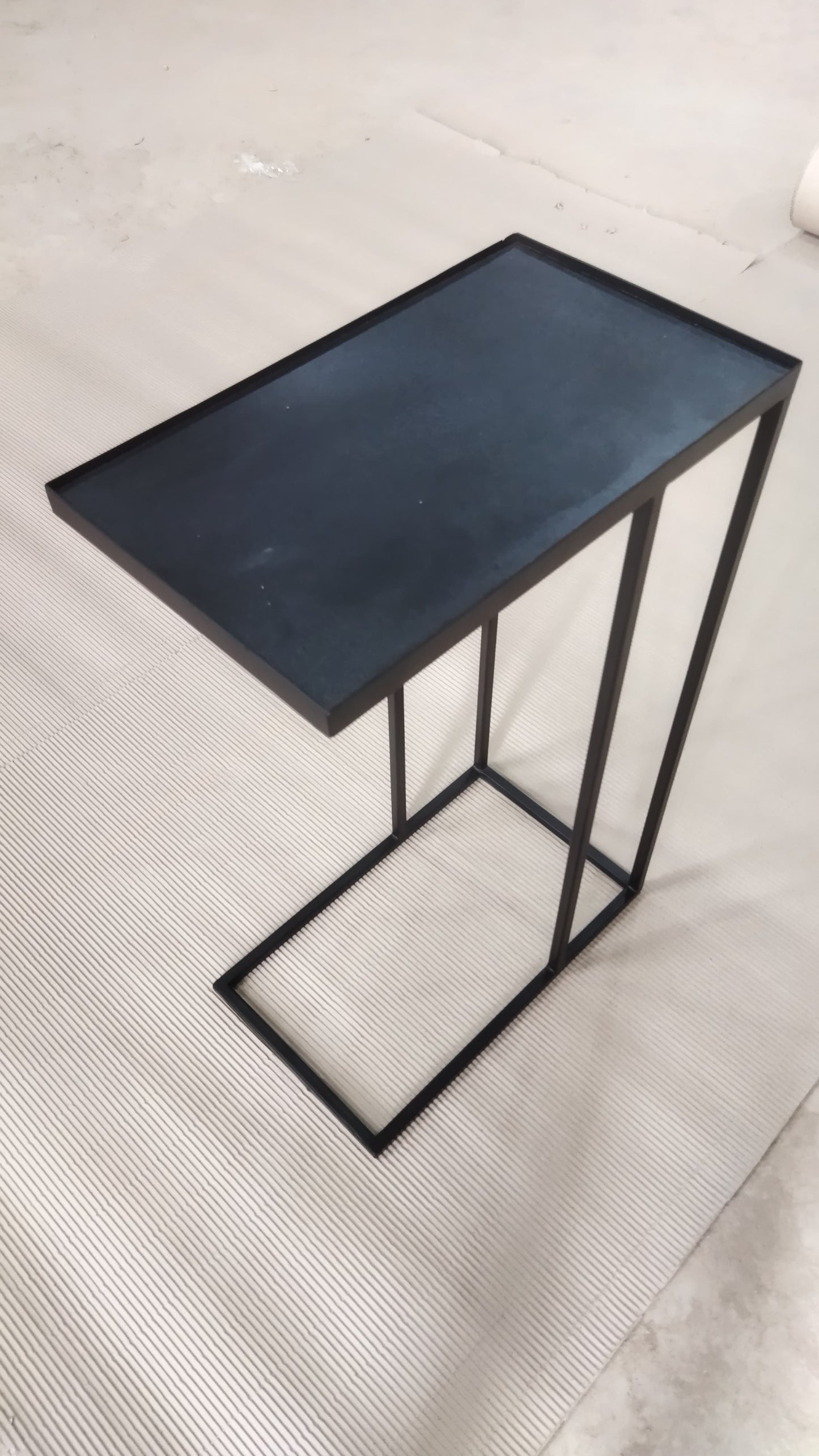 Smart Side Table - SRT2