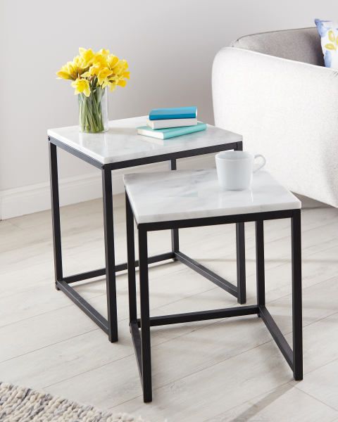 2 Side tables TM9